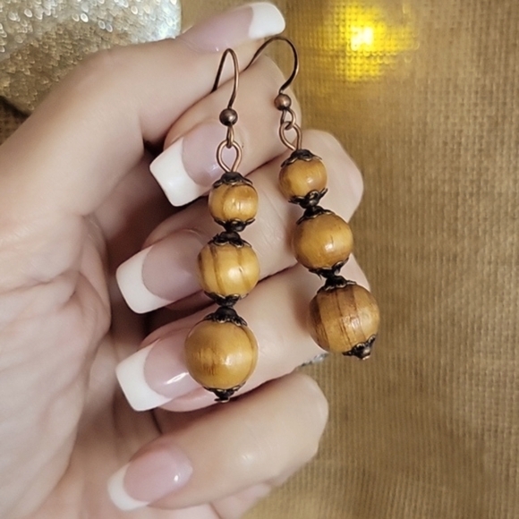 🔥LAST PAIR🔥 Wooden Bead Drop Earrings - Picture 4 of 7